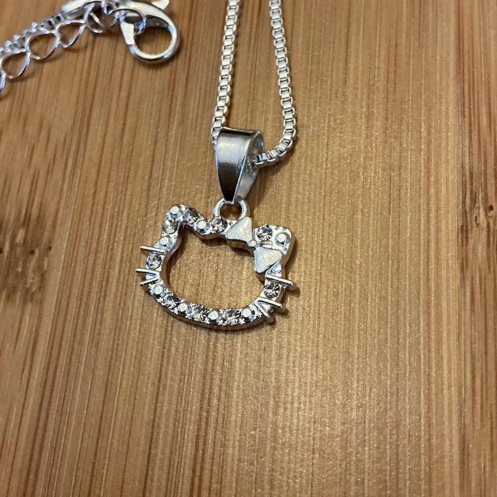 Hello Kitty Necklace 20” NWOT
